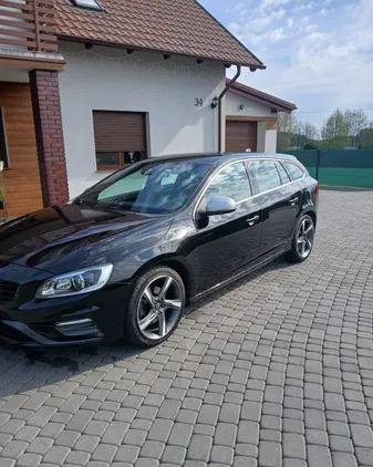 volvo wielkopolskie Volvo V60 cena 51900 przebieg: 213000, rok produkcji 2016 z Słupca